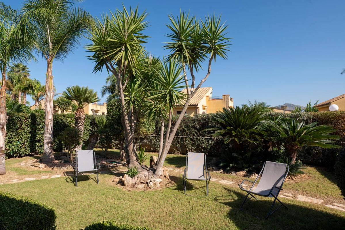 Villa Plumeria Campofelice Di Roccella Exterior foto