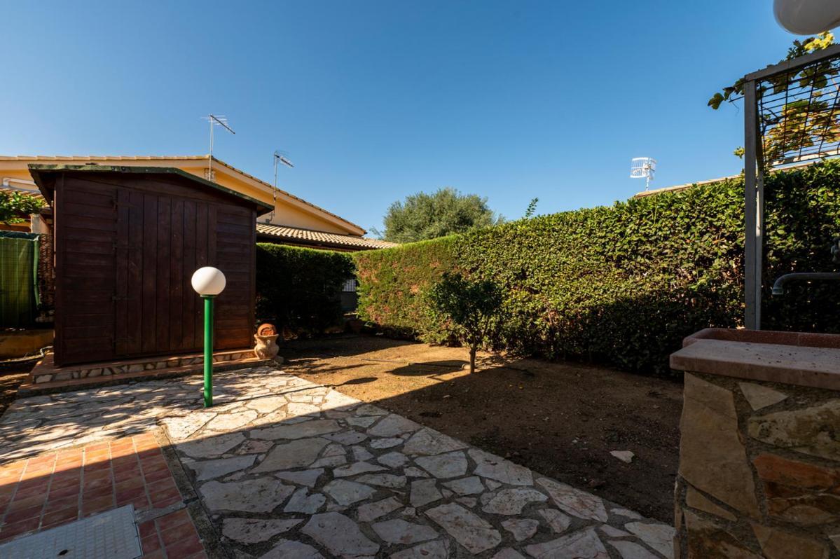 Villa Plumeria Campofelice Di Roccella Exterior foto