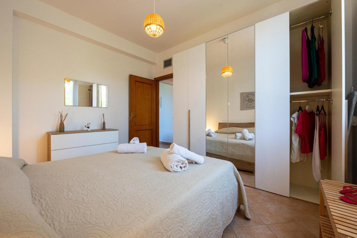 Villa Plumeria Campofelice Di Roccella Exterior foto