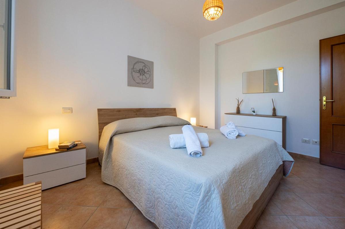 Villa Plumeria Campofelice Di Roccella Exterior foto